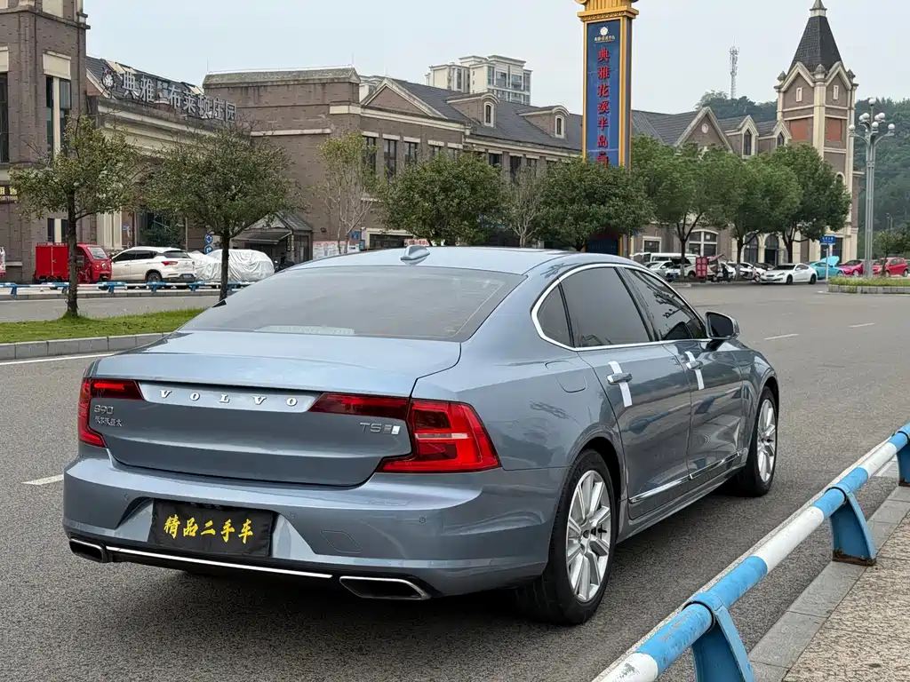 Volvo S90 — миниатюра 5