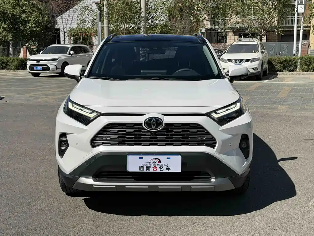 Toyota RAV4 — миниатюра 2