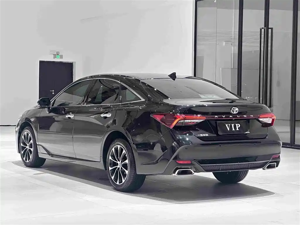 Toyota Avalon — миниатюра 7