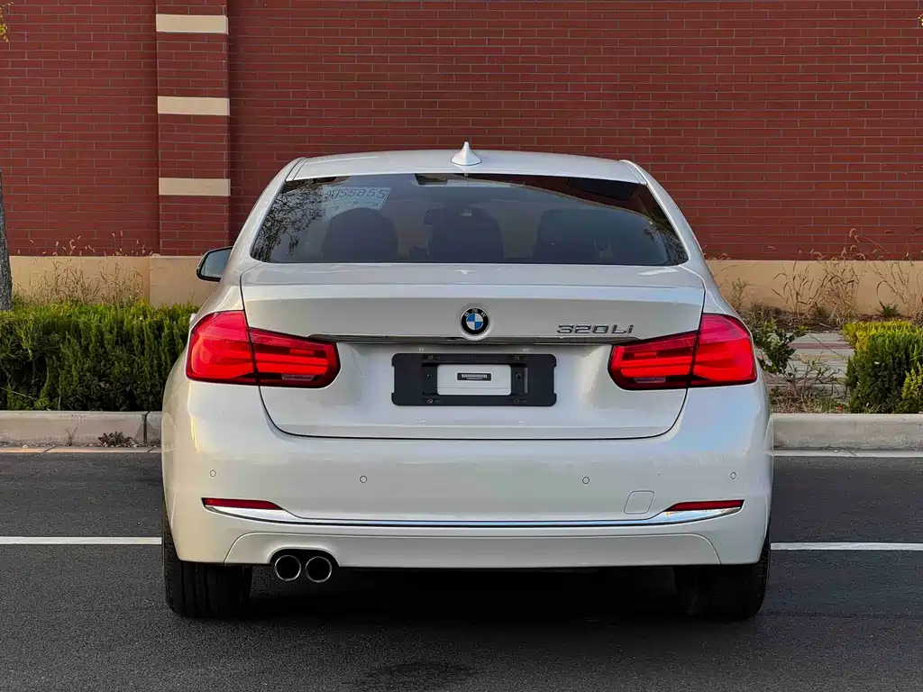 BMW 3 Series — миниатюра 17