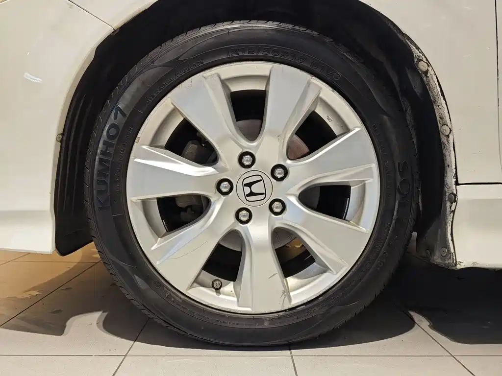 Honda Jade 2013 1.8L AT Comfort 5 мест