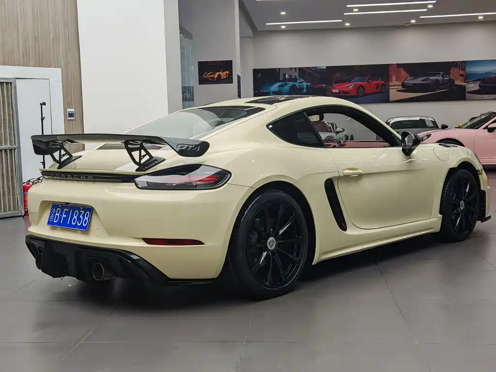 Porsche 718 2016 Cayman 2.0T
