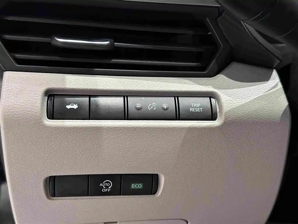 Nissan Teana — миниатюра 13