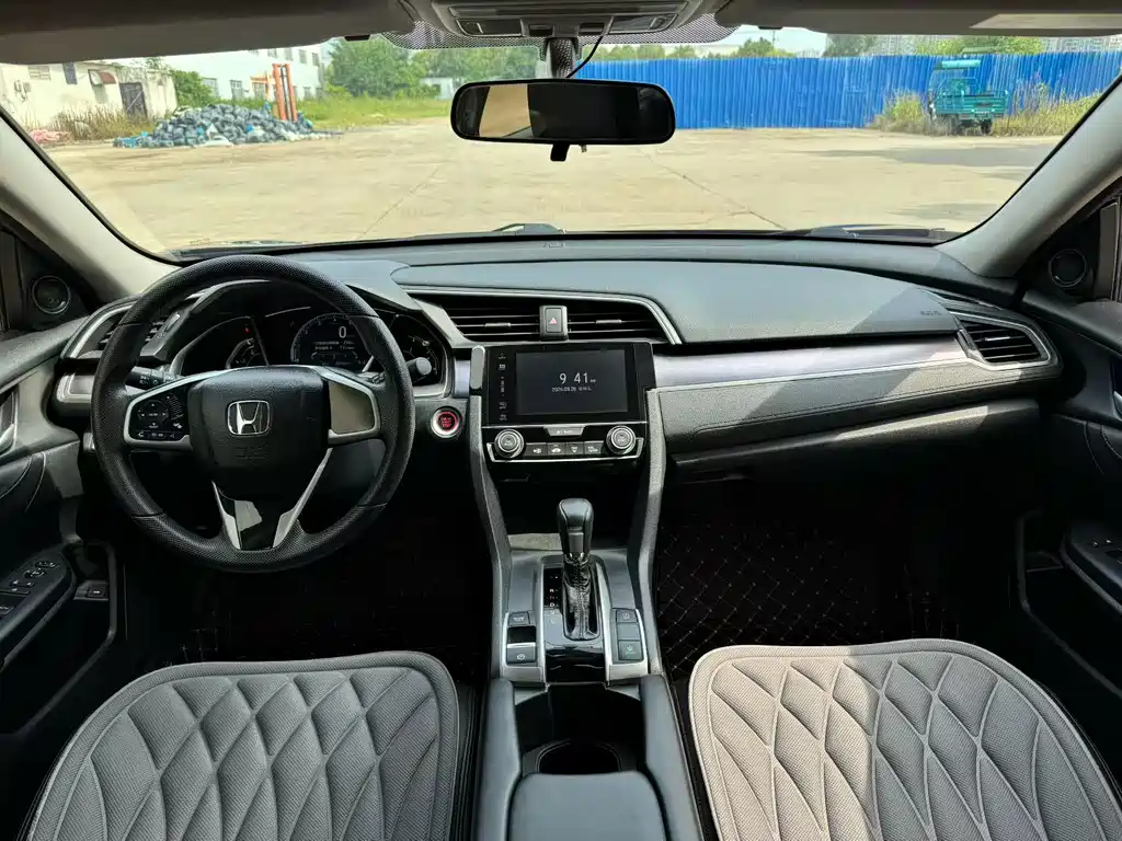 Honda Civic — миниатюра 9