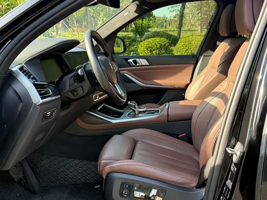 BMW X7 — миниатюра 6