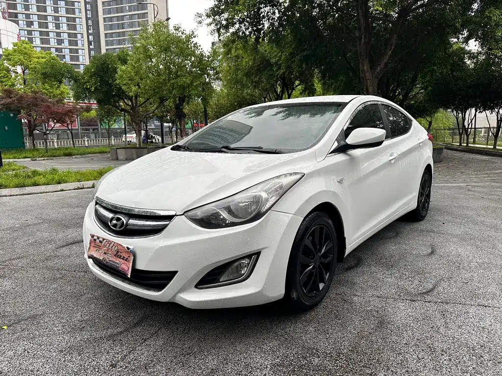 Hyundai Elantra Langdong 2015