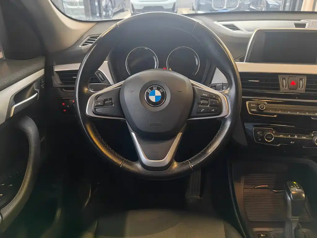 BMW X1 — миниатюра 9