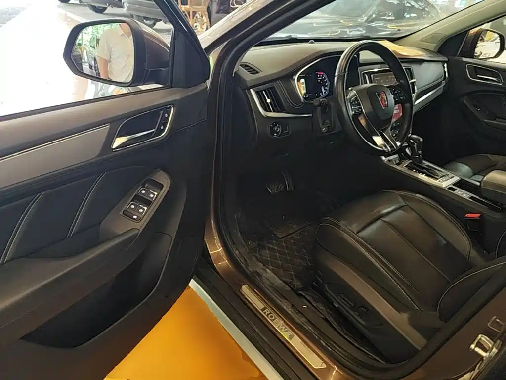 Roewe RX5 — миниатюра 16
