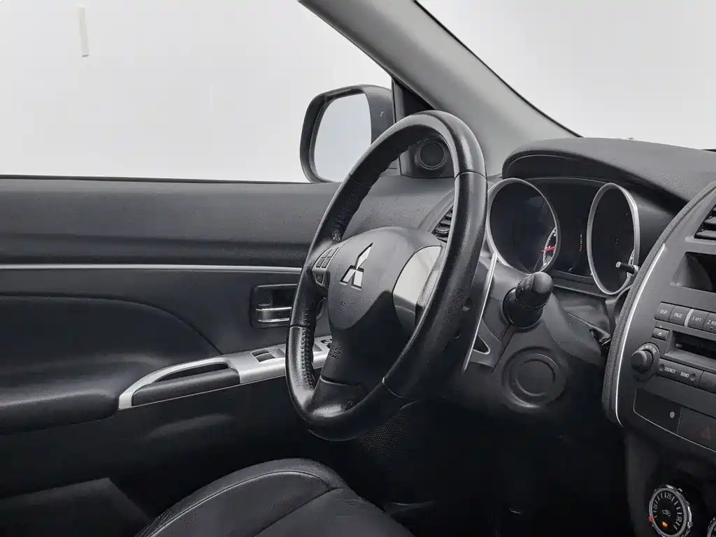 Mitsubishi ASX — миниатюра 22
