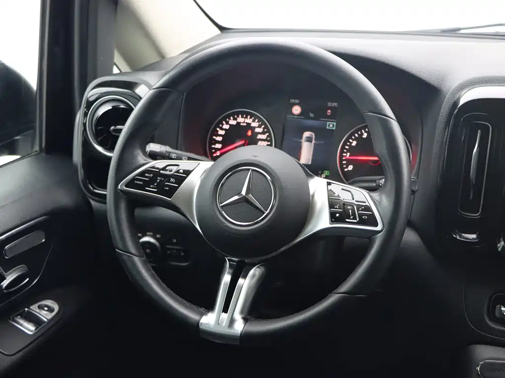 Mercedes-Benz Vito — миниатюра 19