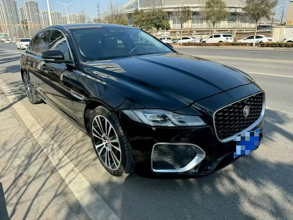 JAGUAR XFL
