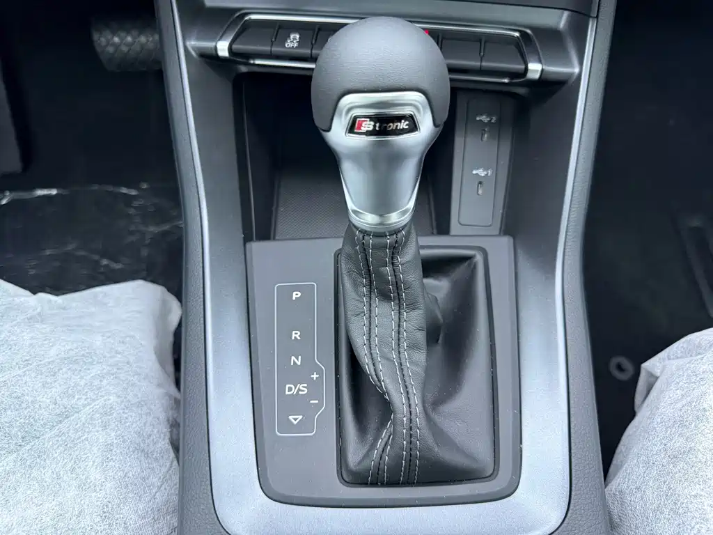 Audi Q3 — миниатюра 11