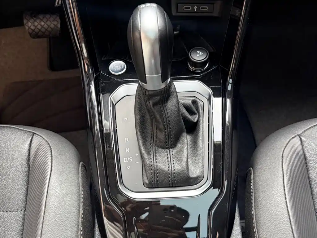 Volkswagen T-Roc — миниатюра 15