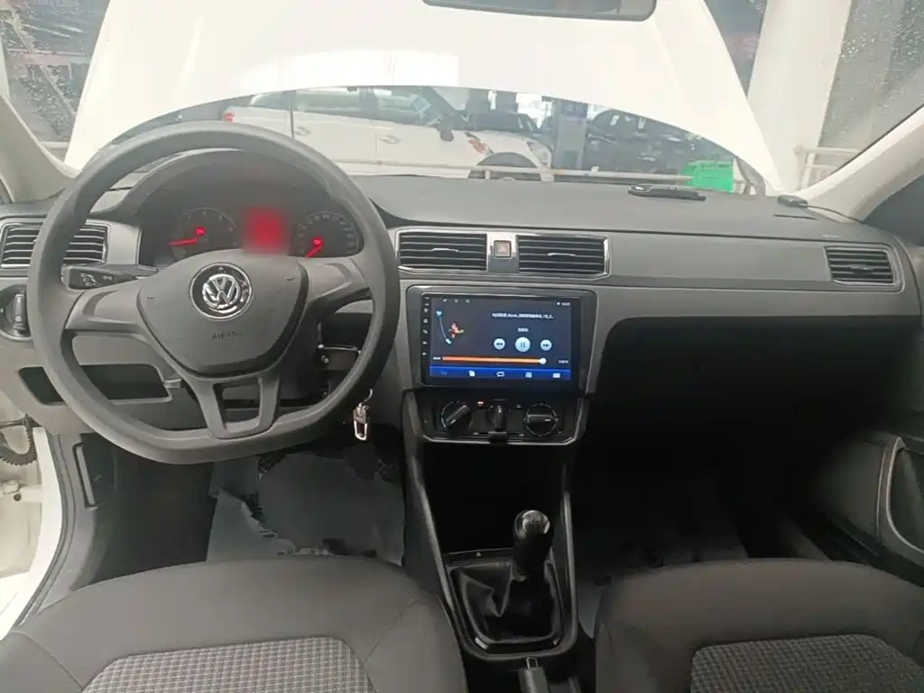 Volkswagen Santana — миниатюра 10