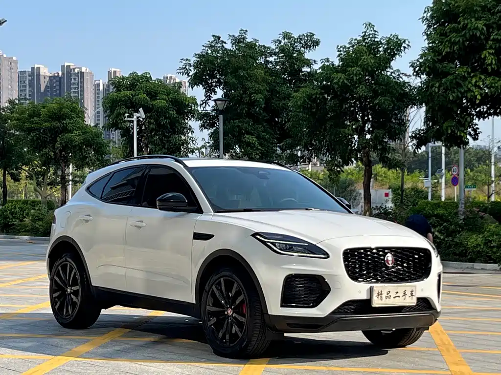 Jaguar E-PACE — миниатюра 3