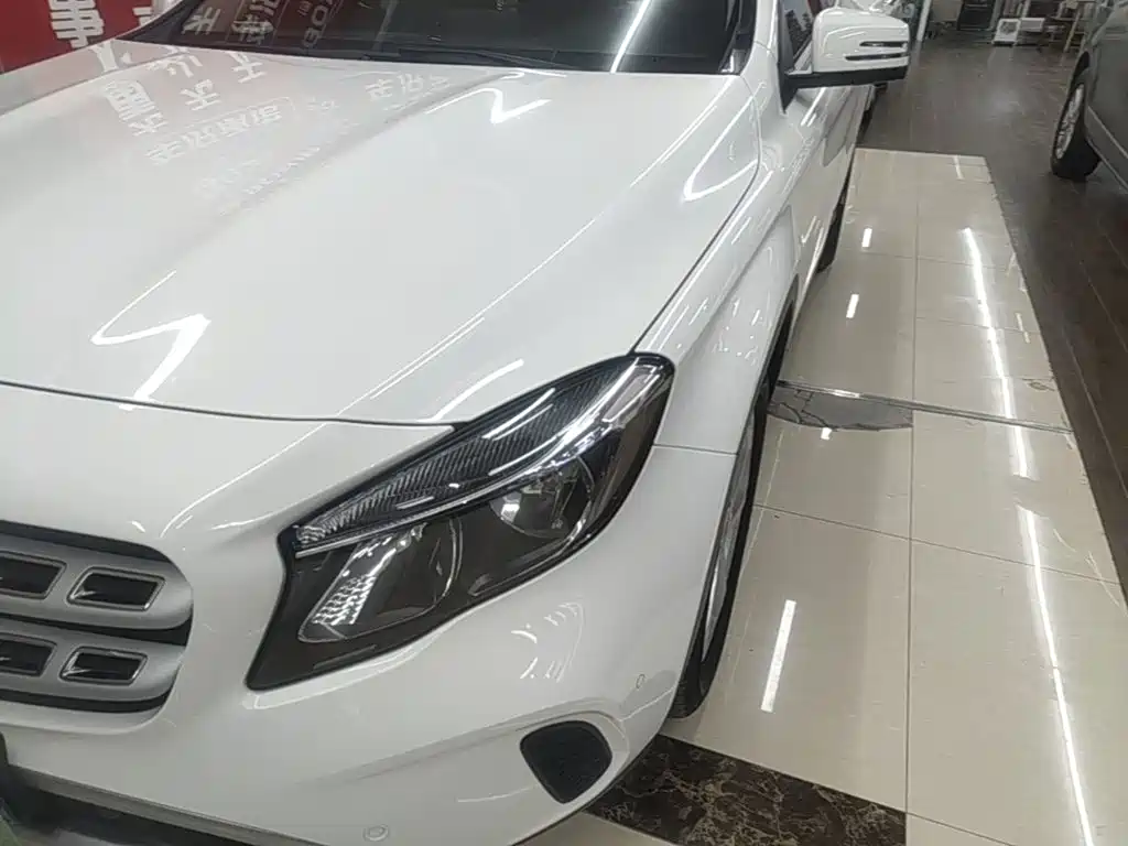 Mercedes-Benz GLA — миниатюра 24