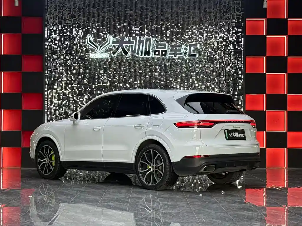 PORSCHE CAYENNE NEW ENERGY