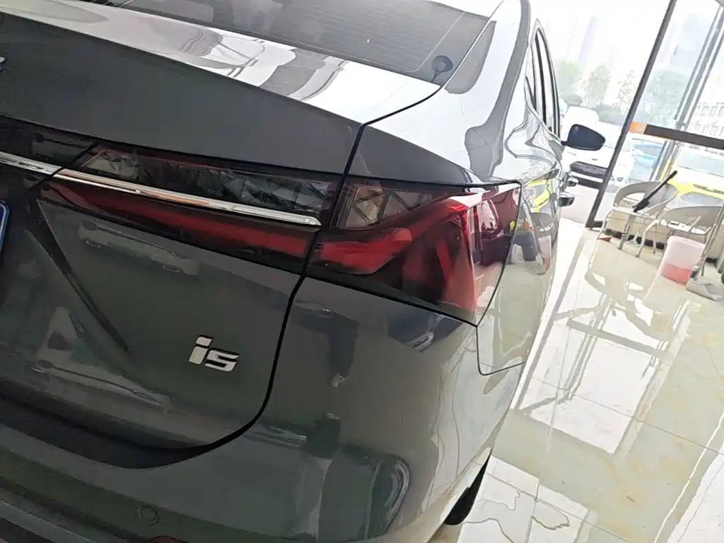 Roewe i5 — миниатюра 8