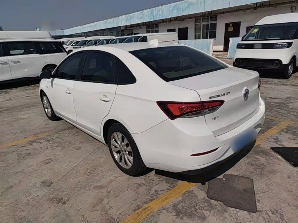 Buick Excelle — миниатюра 5