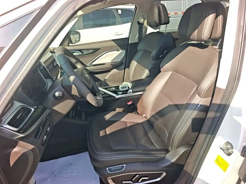 Geely Jia Ji — миниатюра 15