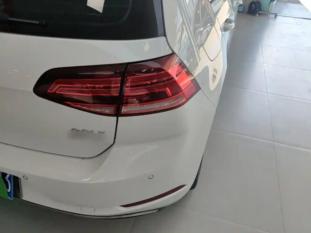 Volkswagen Golf — миниатюра 8