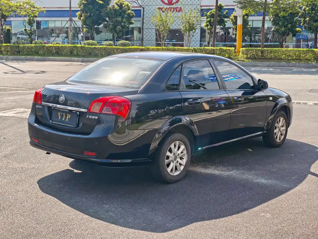 Buick Excelle — миниатюра 10