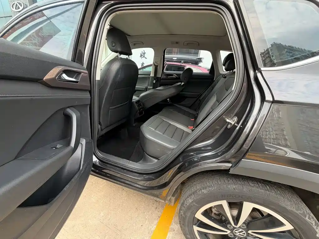 Volkswagen Tharu — миниатюра 6
