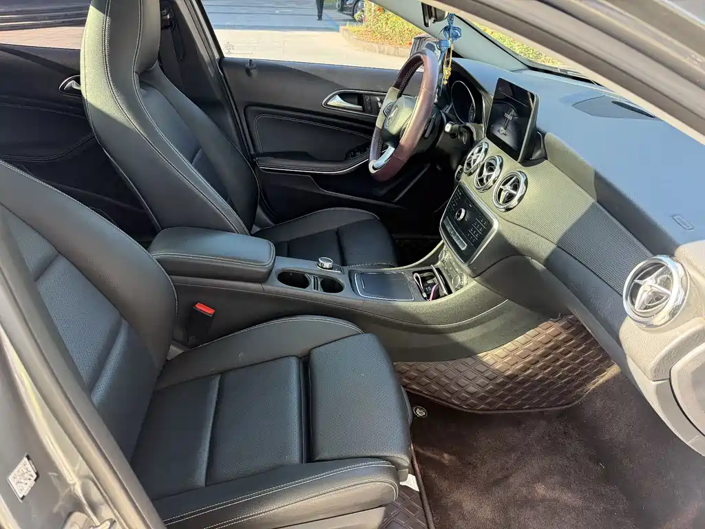 Mercedes-Benz GLA — миниатюра 15