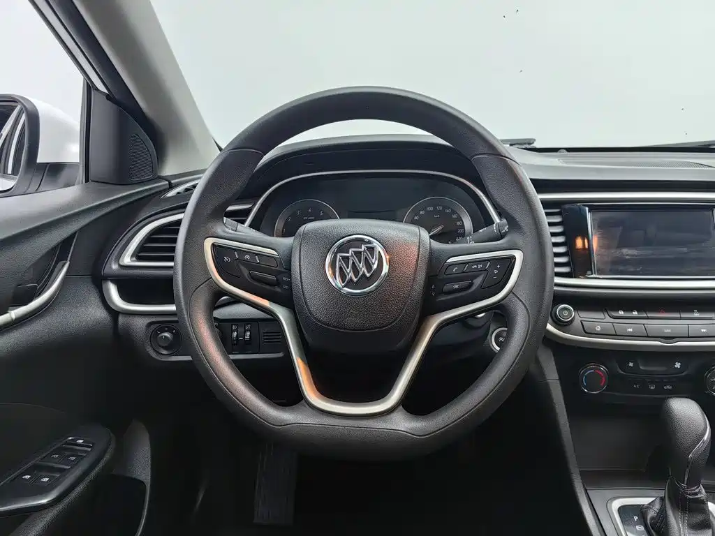 Buick Excelle — миниатюра 11
