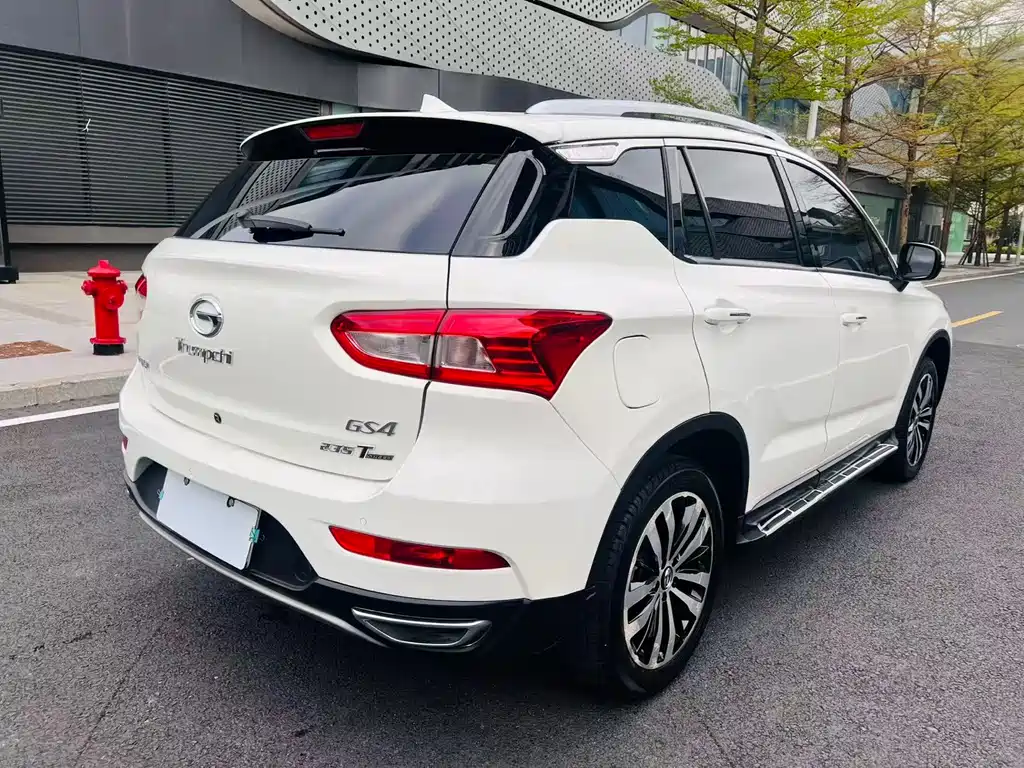 GAC TRUMPCHI GS4