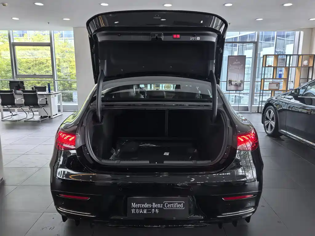 Mercedes-Benz EQE 2025 500 4MATIC