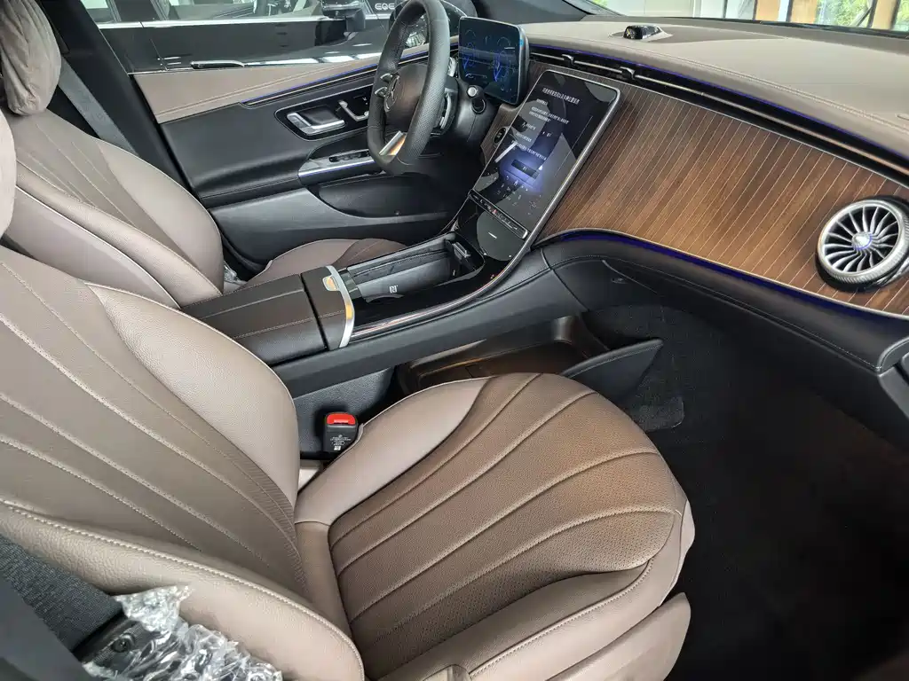 Mercedes-Benz EQE 2025 500 4MATIC