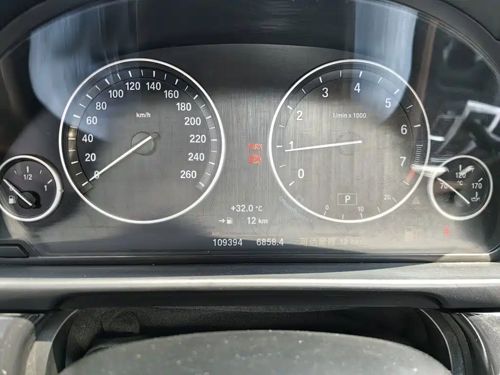 BMW 5 Series — миниатюра 12
