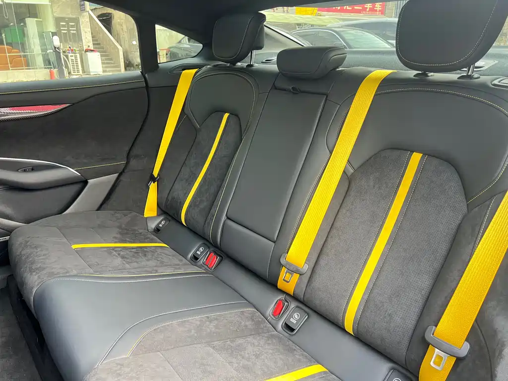 XIAOMI CAR XIAOMI SU7 ULTRA