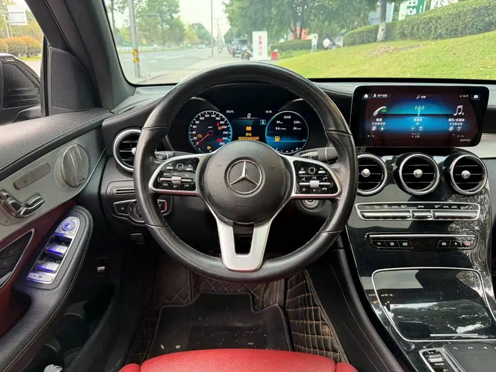 Mercedes-Benz GLC Coupe — миниатюра 14
