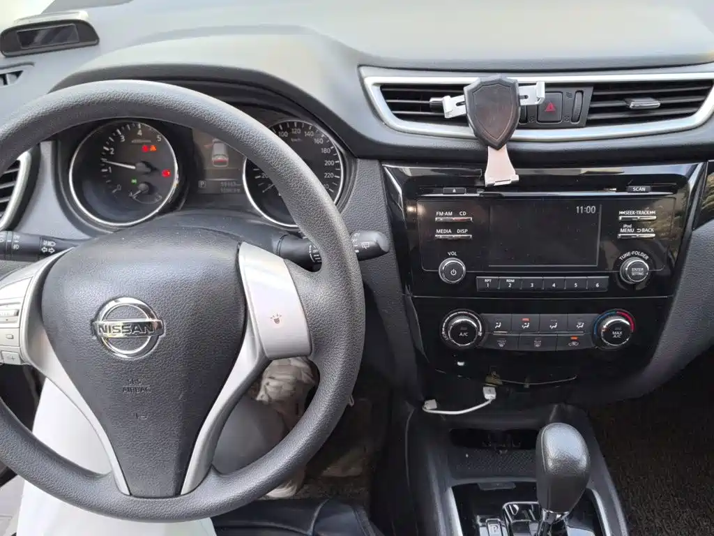 Nissan Qashqai — миниатюра 9
