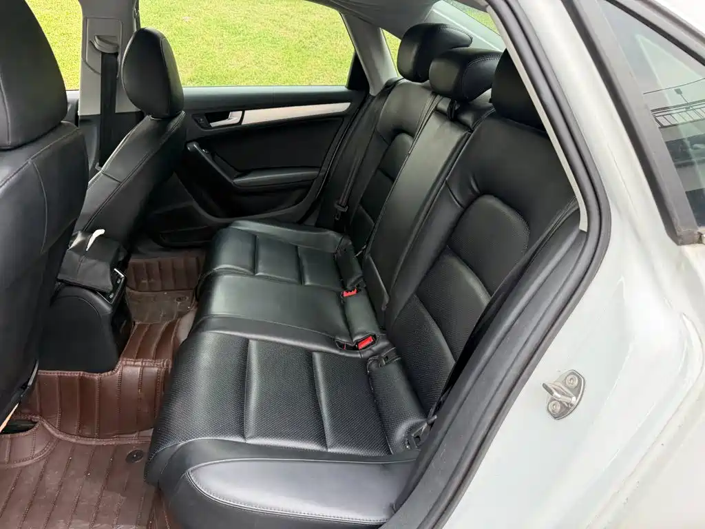 Audi A4L — миниатюра 12