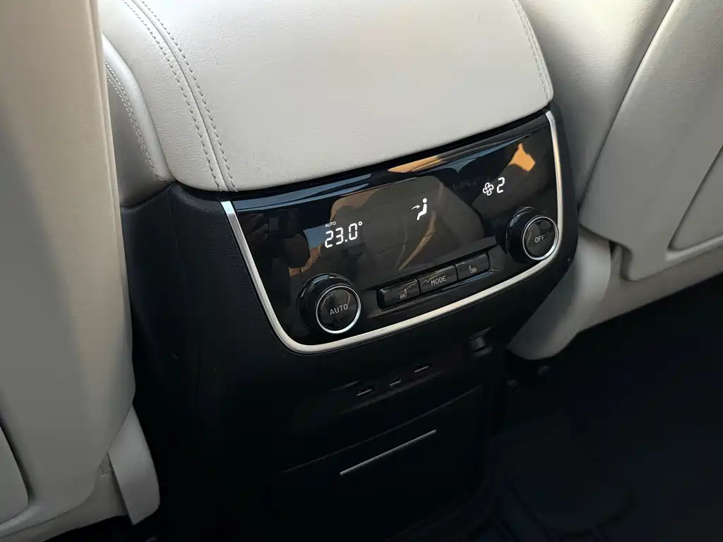 Li Auto Li ONE — миниатюра 23