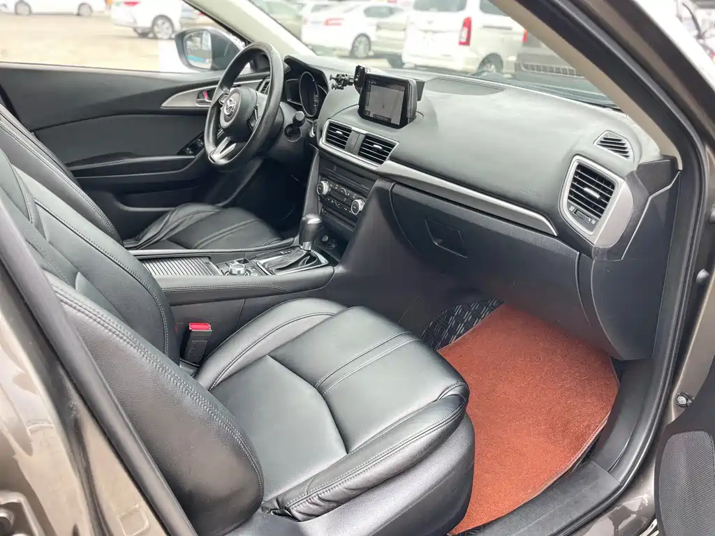 Mazda 3 Axela — миниатюра 8