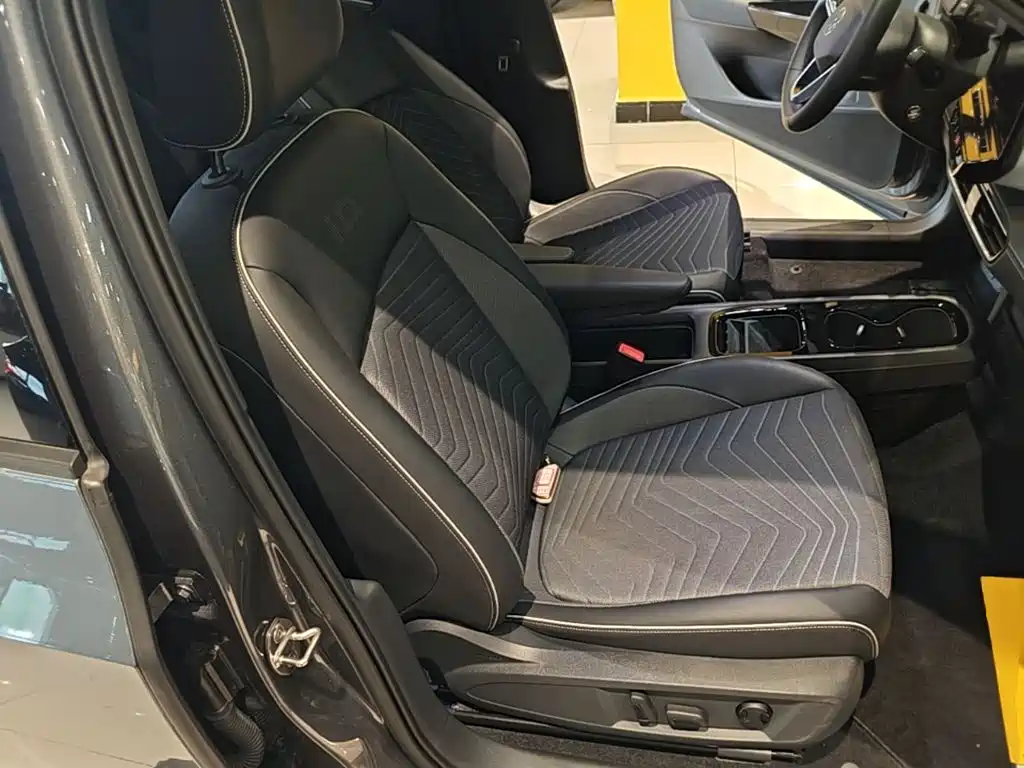 Volkswagen ID.3 — миниатюра 25