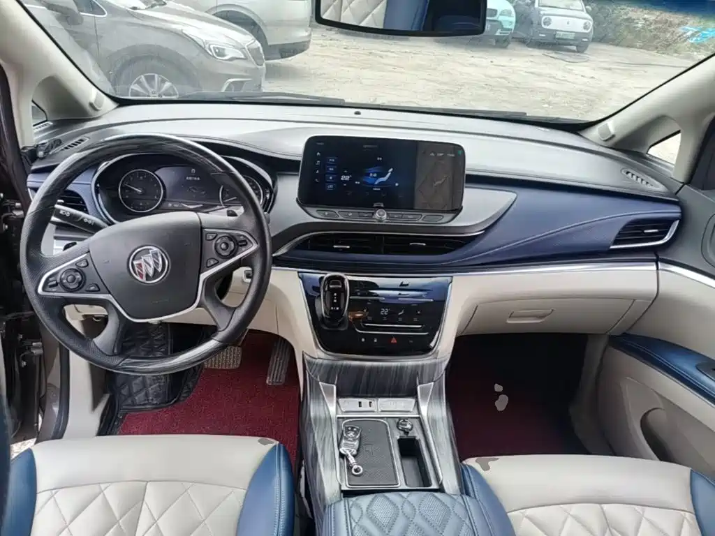 Buick GL8 — миниатюра 10