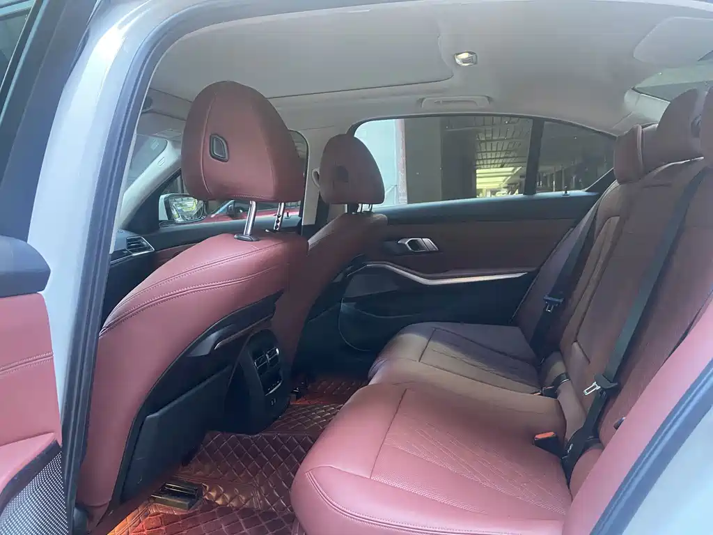 BMW 3 Series — миниатюра 6