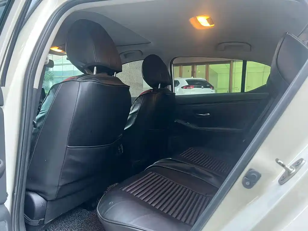 Nissan Sylphy — миниатюра 5