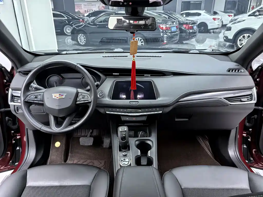Cadillac XT4 — миниатюра 15