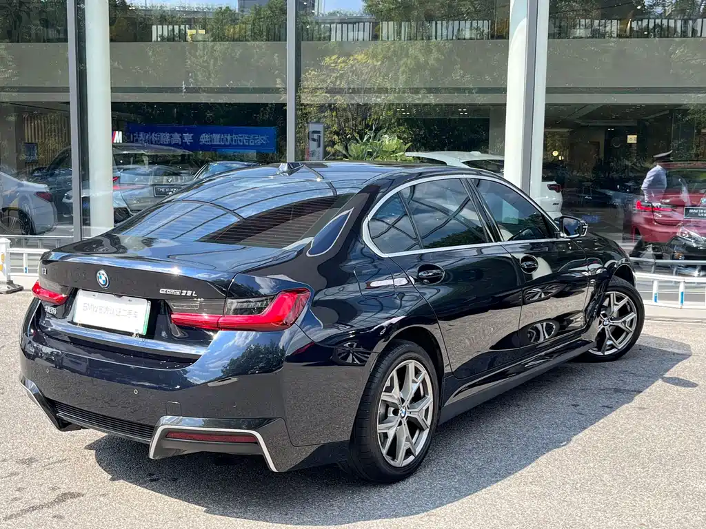 BMW i3 — миниатюра 4