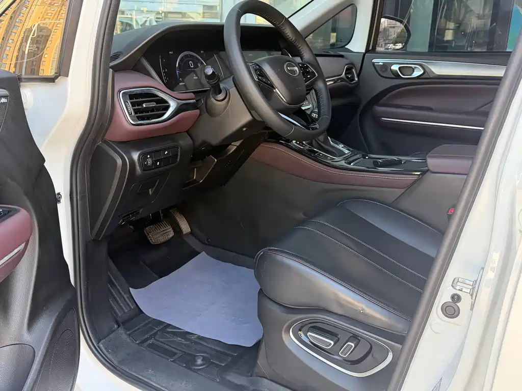GAC Motor Trumpchi M6 — миниатюра 8