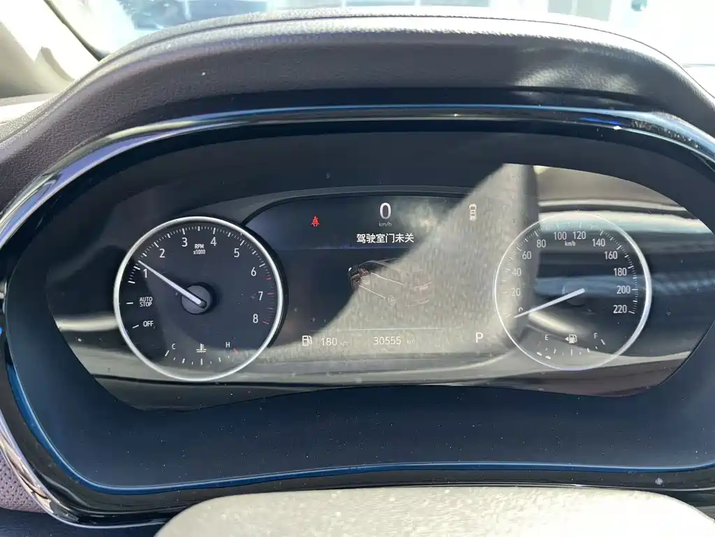 Buick GL8 — миниатюра 6