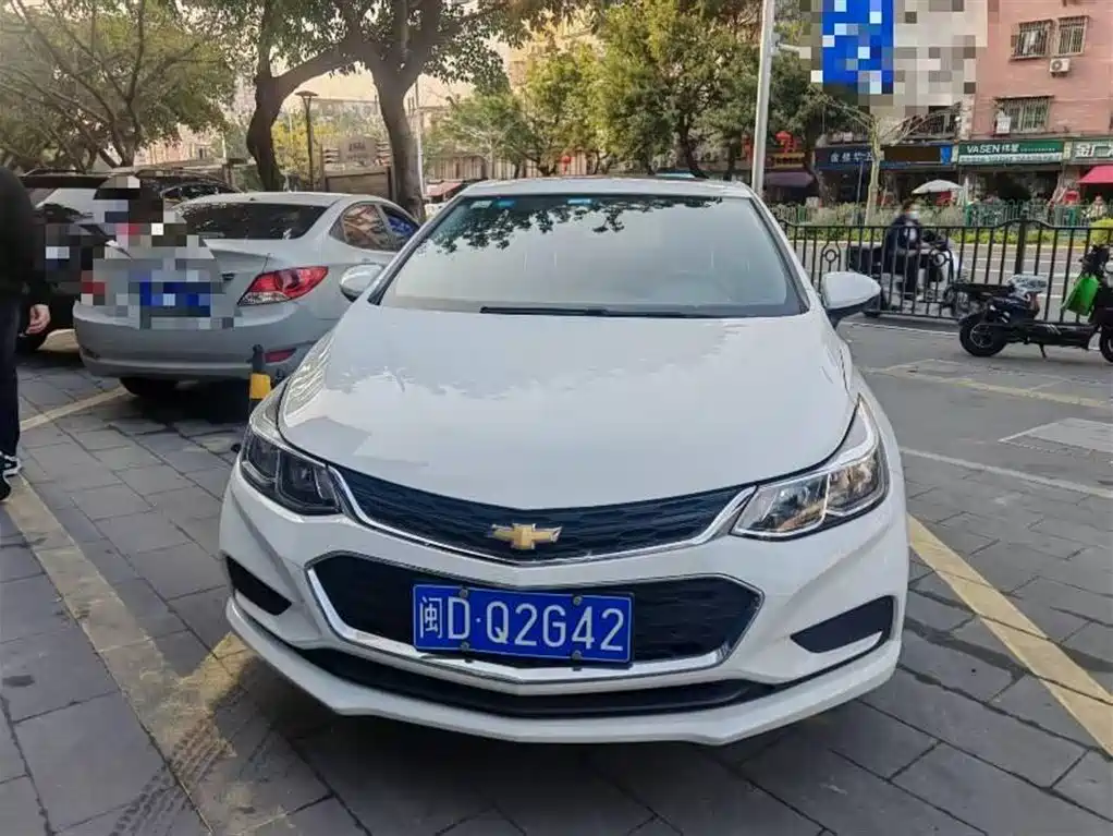 CHEVROLET CRUZE