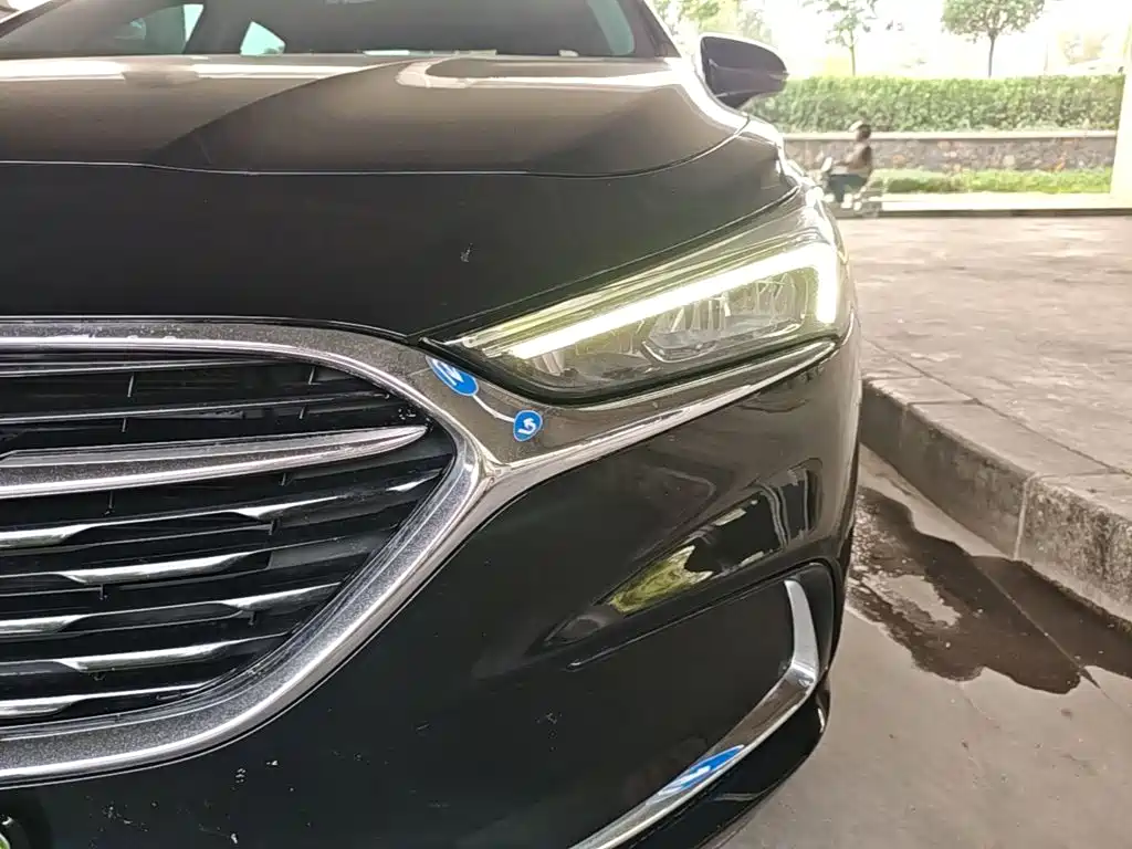 Buick LaCrosse — миниатюра 24