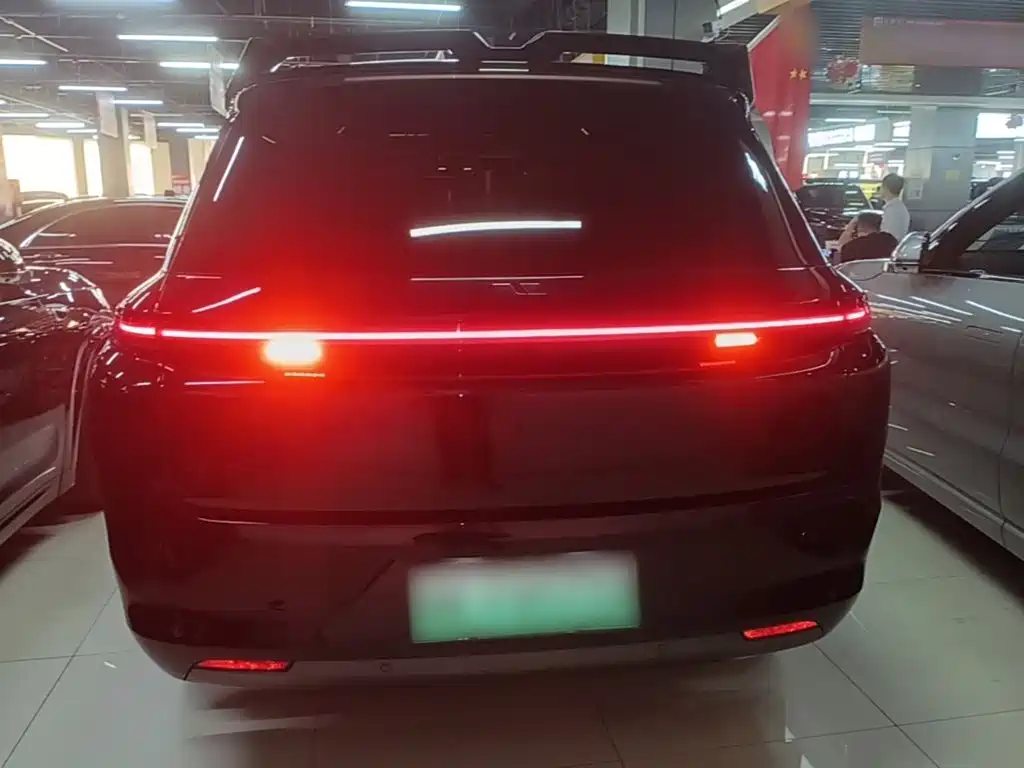 Li Auto Li L8 — миниатюра 6